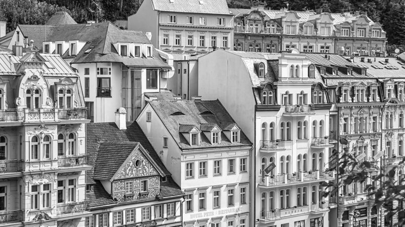 Karlovy Vary: Liečivé pramene a luxusné kúpele
