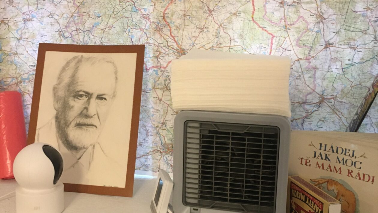 Plánovanie horskej túry: Využitie topografických máp, záchranných bodov a meteorologická predpoveď